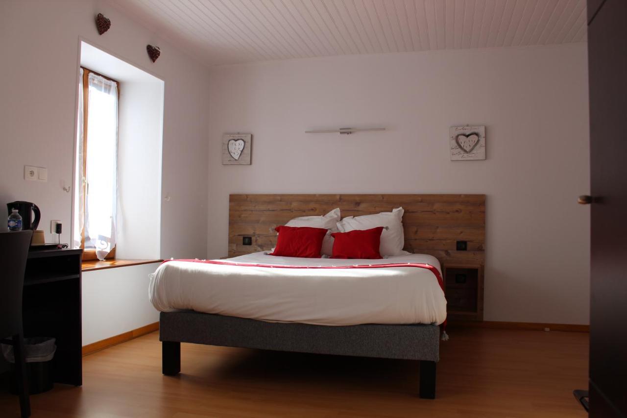 Logis Hotel Auberge De L'Allagnonette Saint-Poncy المظهر الخارجي الصورة